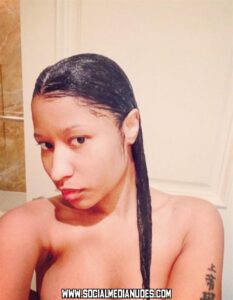 Nicki Minaj Youtuber Influencers Nude Black Hair Actress
