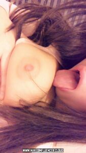 Shoe0nhead Tweeter Babe Bisexual Female Nudes Youtuber
