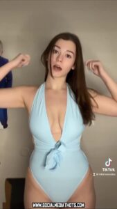 Nikki Woods Woods Tiktok American Average Body Brown Eyes