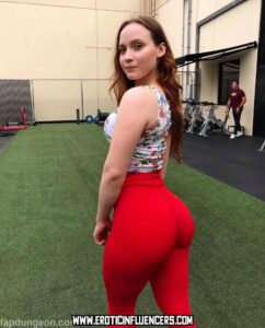 Petittefox Big Booty Caucasian Small Breasts Bisexual Teen